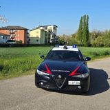 Giovane senza fissa dimora picchia l’anziana che lo ospita. Arrestato