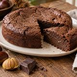 Torta cremosa di castagne e cioccolato senza farina