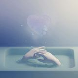 Cold-Water Hand Cue: Reset Mid-Day Heart Rate Now