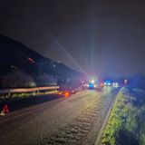 Scontro nella notte, l’auto si ribalta lungo la Sp350: illesi i conducenti
