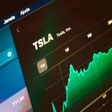 Faz as Contas #170: Motivos para investir na Tesla; diferença entre títulos públicos e privados; e mais