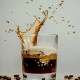 De ritual tradicional a icono de la sobremesa moderna: la reinvención del carajillo