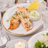 Salmone al Forno con Salsa Yogurt: ricetta facile e gustosa