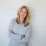 @DrWendyWalsh is offering her Wendy wisdom with her drive by makeshift relationship advice. (05-12) Hour 2