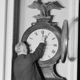 A vueltas con el cambio de hora: el polémico vestigio de la crisis del petróleo