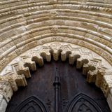 La maravilla románica y gótica llena de iglesias y palacios que fue y es una parada clave del Camino de Santiago