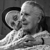 Teresa Novotny fotografa la vita delle suore. Un saggio sulle donne e la vecchiaia