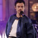 Harry Styles Honors Dolly Parton at Madison Square Garden Opening Night: ‘We Love You’
