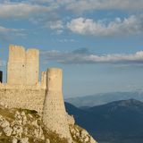 Meraviglie d'Abruzzo Rocca Calascio tra storia e curiosità