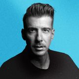 Sanremo 2025. Torna Francesco Gabbani, nel 2016 con "Amen" è primo tra le nuove proposte, nel 2017 vince tra i big con "Occidentali's Karma"