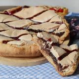 Crostata meringata con marmellata di lamponi: con una glassa che si scioglie in bocca