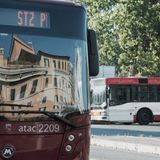 #511 Il biglietto del Bus a 2 euro, svastiche sui manifesti del 25 Aprile e altre (brutte) storie di Roma