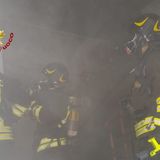 Incendio a Schio, in fiamme un carro del Carnevale