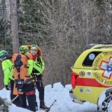 Frattura alla caviglia per il ghiaccio, escursionista in ospedale
