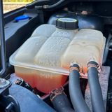 Płyn chłodniczy w aucie - dlaczego jest tak ważny?