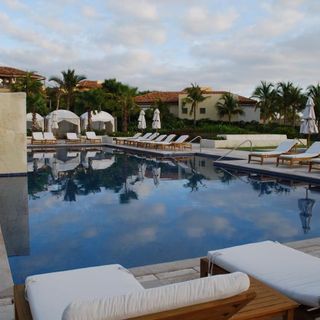 Hotel St. Regis Punta Mita y Australia como destino para mexicanos emprendedores