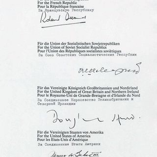 2+4 aftalen; Fredaftale eller genforeningsaftale?
