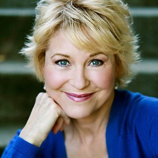 Dee Wallace