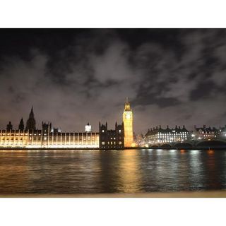 Women's Safety in the UK, Jergens Recall, Weekly Astrology and More