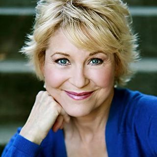 S1 E38 Guest: actress Dee Wallace.