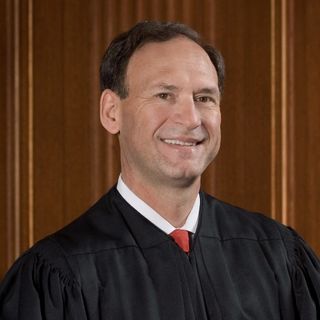 Samuel Alito Biography - Mastermind of Dissents & Conservative Icon