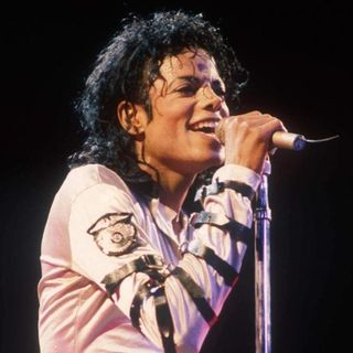 Michael Jackson: il 30 novembre del 1982 usciva Thriller, l'album più venduto nella storia della musica. Poi, parliamo di "In the closet".