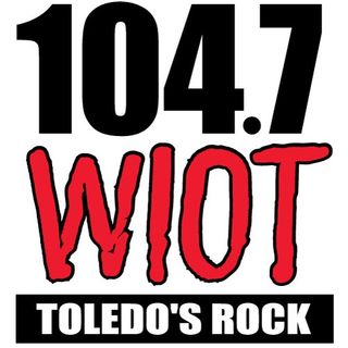 104.7 WIOT (WIOT-FM)