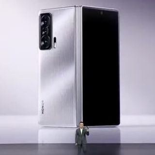 Honor Magic V, lo smartphone pieghevole che sfida Samsung