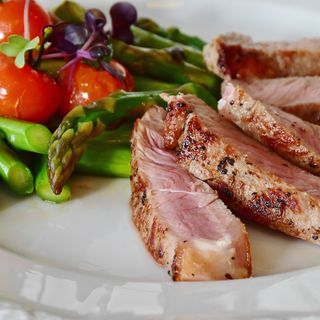Consommer de la viande, oui, mais comment ?