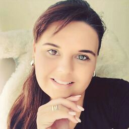 Thaís T.