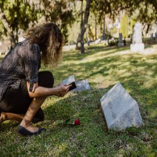 Talking to the dead. Can we really communicate with dead relatives? with Denise Roussell