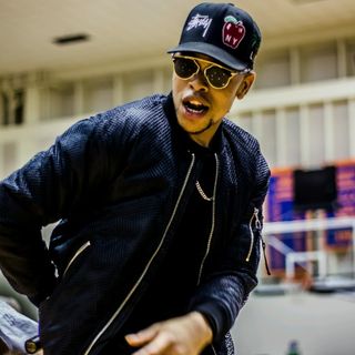 Thomas J. LIVE™