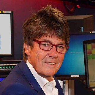 Chris Phillips talks to Mike Read on Classic Chat
