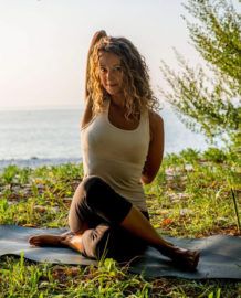 Sarah Bartlett - Yoga: A Mindful, Movement Practice with New Levels of Learning