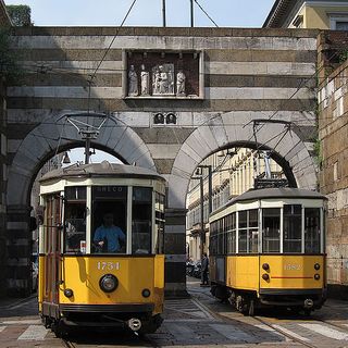 Il 24 e la 90. Perché a Milano gli autobus sono femminili e i tram maschili?