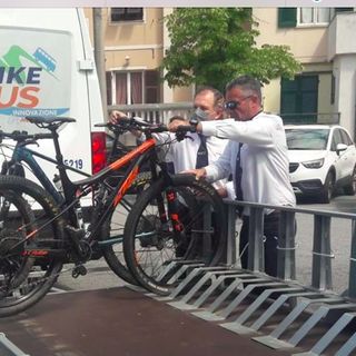 BIKE BUS