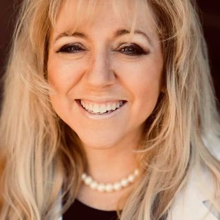 Daliah Wachs, MD
