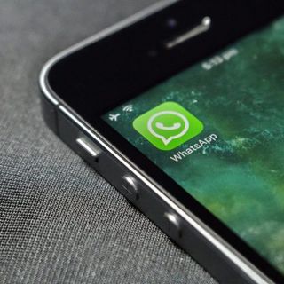 Whatsapp non funziona: segnalazioni diffuse di “down” per l’app di messaggistica
