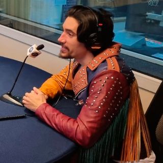 Alex Fernández nos presenta su nuevo sencillo "Muchachita"