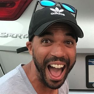 S11 Chris Jones 1 Word - Honeymoon and more
