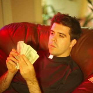 Se i preti ti scandalizzano, non lasciare la Chiesa