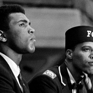 #GIANO - La MicroStoria: Muhammad Ali si converte all'Islam