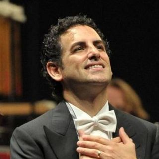 Tutto nel Mondo è Burla Stasera all'Opera - Recital di Juan Diego Florez