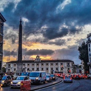 Sveja #108 Gli automobilisti maleducati nella capitale rischiano di finire a processo e altre storie di Roma