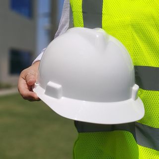 Safety Tips To Work In Construction Industry | Derrick Sandy