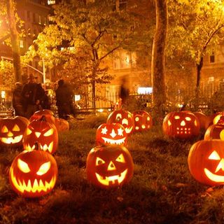 Halloween Season Kickoff: Spooky Questions w/ Kat!