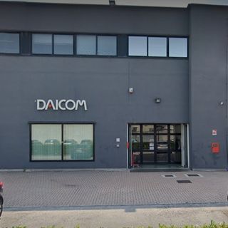 Spaccata alla Daicom: rubate apparecchiature tecnologiche e danni per migliaia di euro