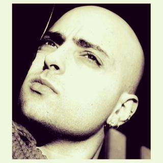 Radio Poeticare presenta Tiziano Orecchio
