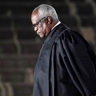 Justice Clarence Thomas Wants SCOUTS To Overturn Landmark Rulings That Legalized Contraception And Same-Sex Marriage
