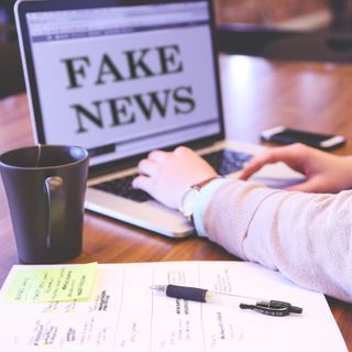 FALSI STORICI e controllo delle FONTI - FACT CHECKING e DEBUNKING